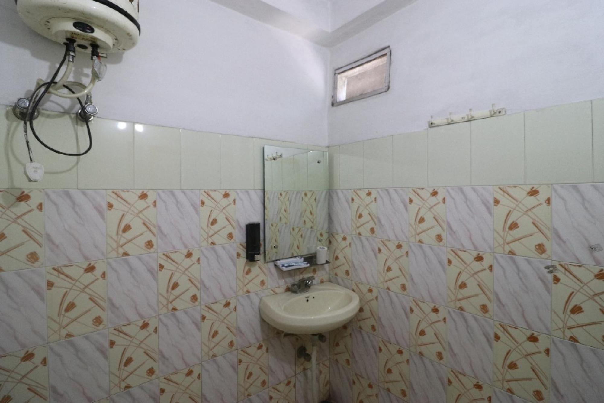 Hotel O Beas Regency Manāli Exteriér fotografie